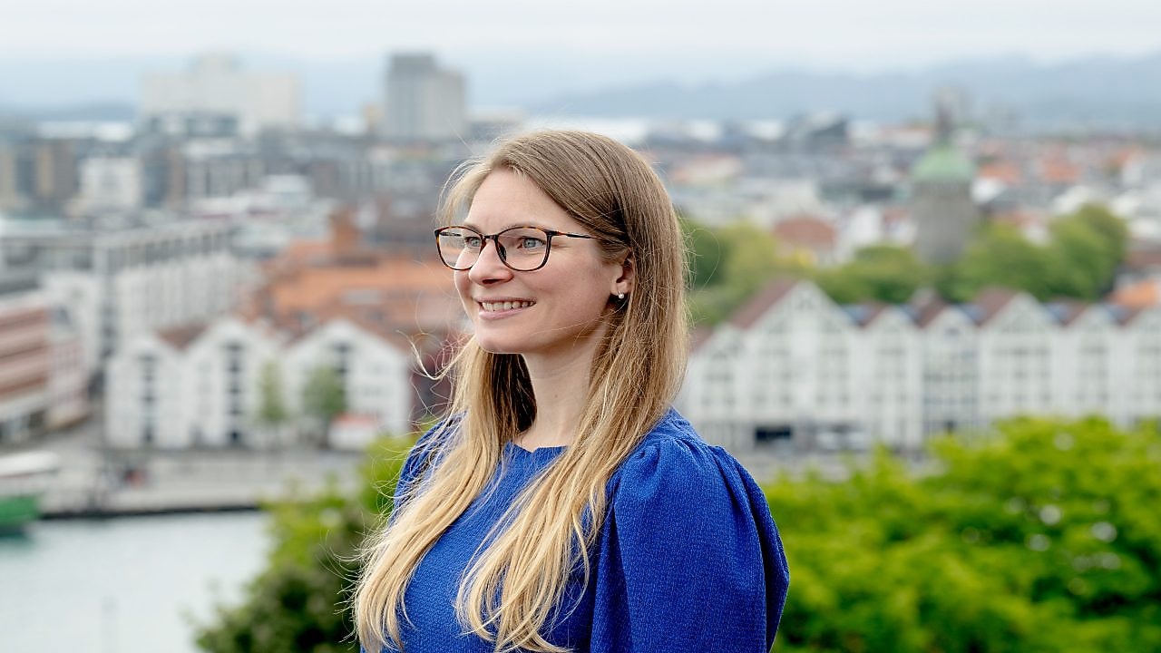 Portrait of Ingun Hovland, a petroleum engineer in Norske Shell.