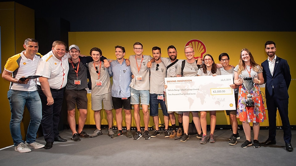 Det norske studentlaget ‘DNV GL Fuel Fighter’ vant design-prisen i konkurranse med over 40 lag i den Europeiske utgaven av Shell Eco-marathon.