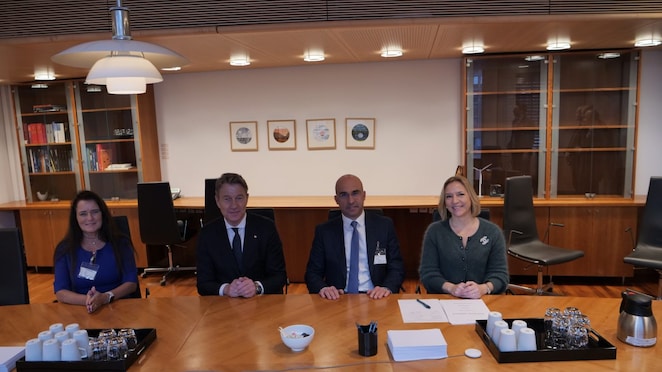 Grete Tveit (Equinor), statsråd Terje Aasland (Olje- og energidepartementet), Michel-Ziad Hajjar (TotalEnergies) and Marianne Olsnes (Shell). Foto: MOED