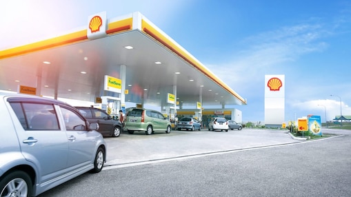shell forecourt with fuelsave fuels