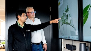 Målet er å jobbe raskere, smartere og sikrere, sier Bjarki Gudmundsson, leder for digitalisering i Norske Shell (til høyre på bildet).